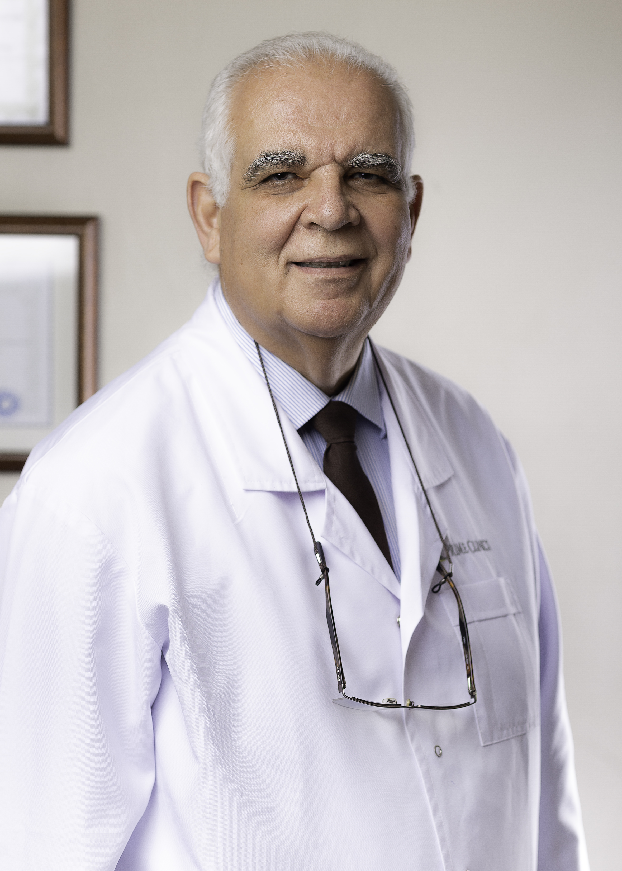 Dr_Mohamed_El-Guindi-14